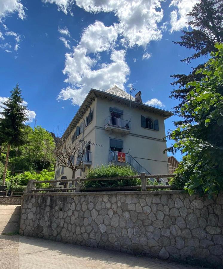 Apartamento Racó del Pirineu Pont de Suert Exterior foto